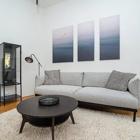 Stylish Flat With Terrace And Ac 公寓 布拉格