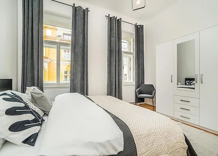 Apartman Stylish Flat With Terrace And Ac *